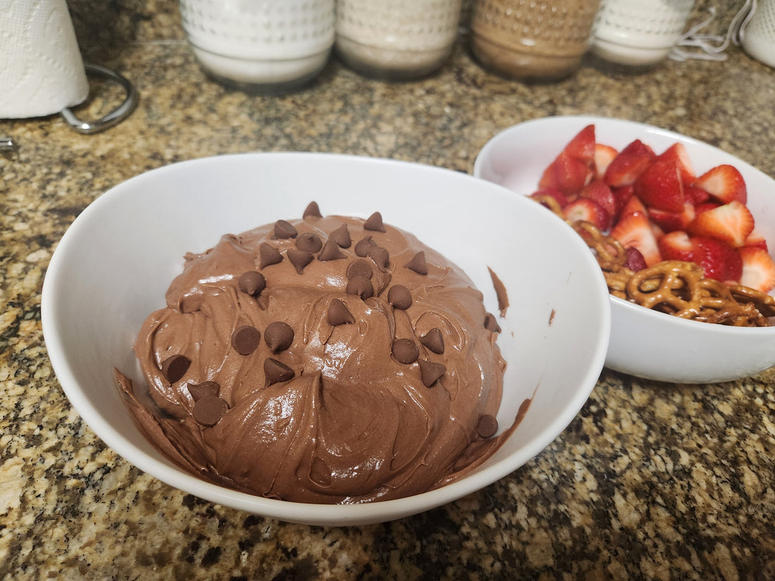 How to Make Brownie Batter Dip (No Bake, 5 Minutes!)