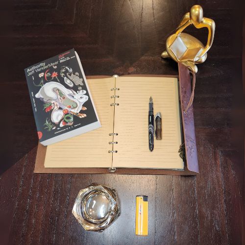 Elegant Book Lovers Gift Box